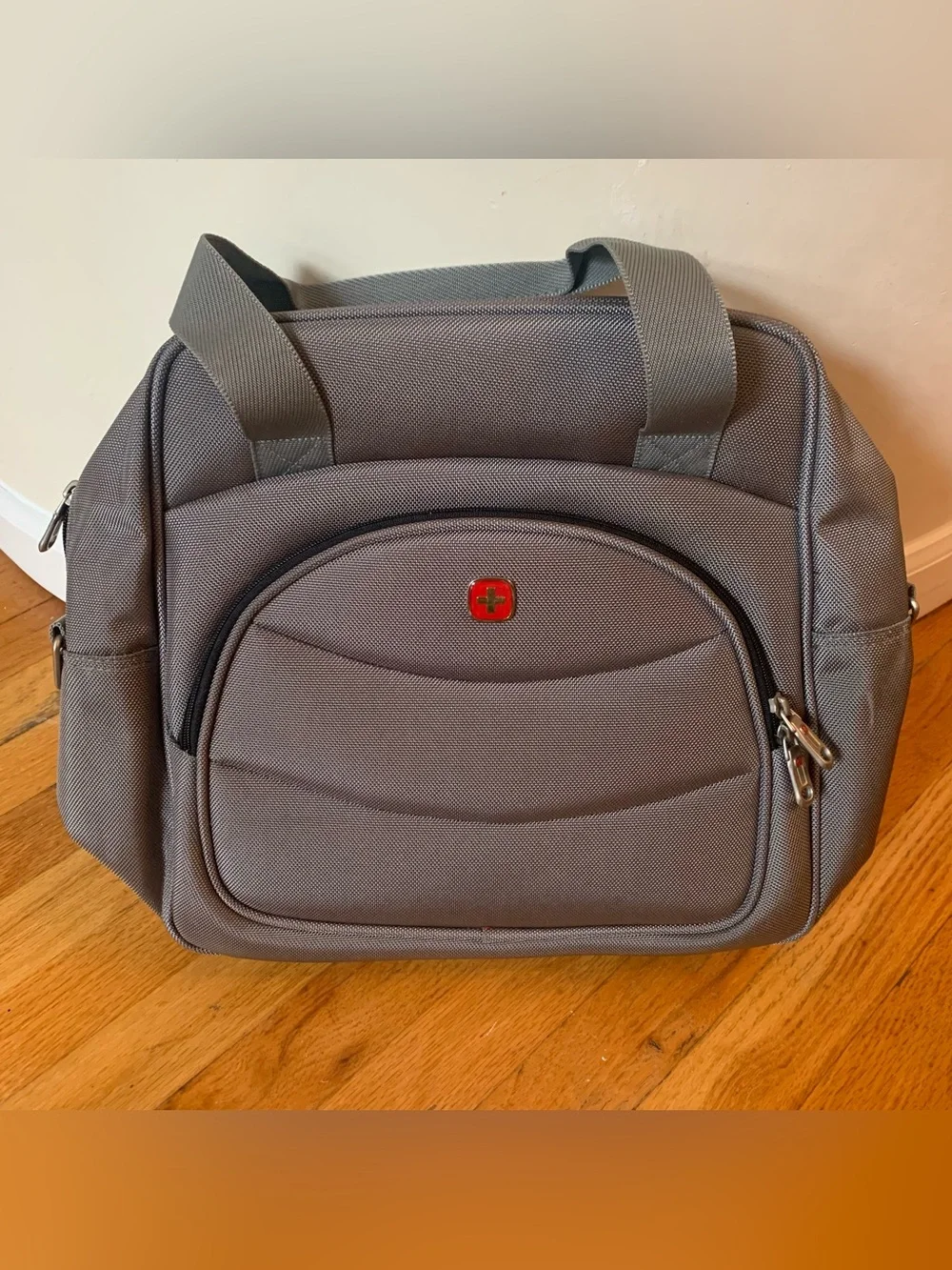 SwissGear travel tote